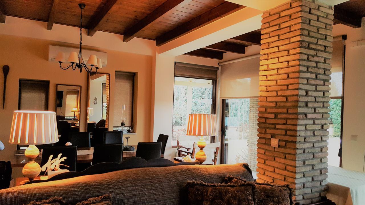 Mountain Chalet Livadi Arachova Exterior photo